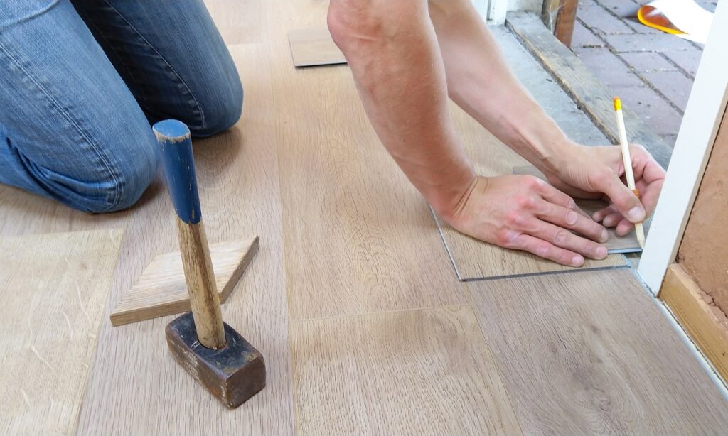 floor, flooring, carpenter-3653899.jpg